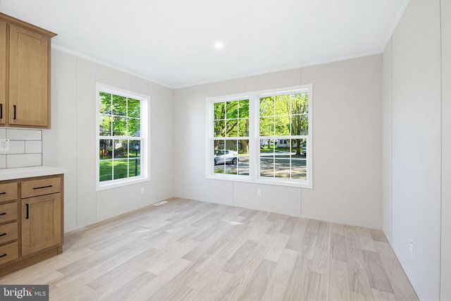 824 CARRIE CT, Lancaster, PA 17601