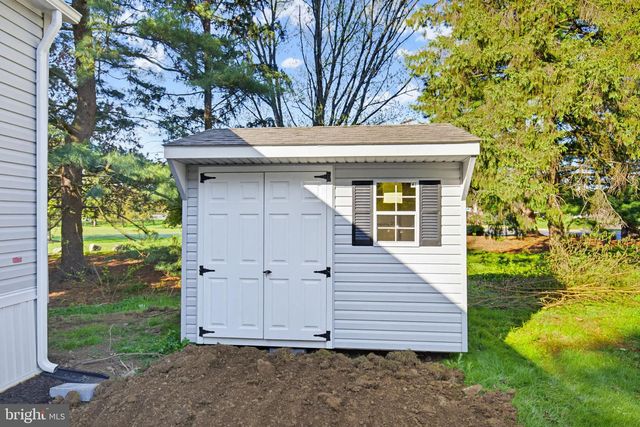 824 CARRIE CT, Lancaster, PA 17601