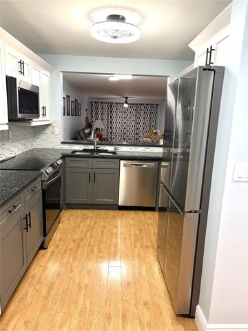 7302 S Devon Drive 307, Fort Lauderdale, FL 33321