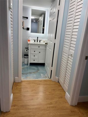 7302 S Devon Drive 307, Fort Lauderdale, FL 33321