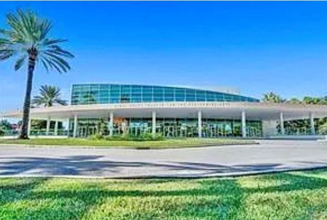 7302 S Devon Drive 307, Fort Lauderdale, FL 33321