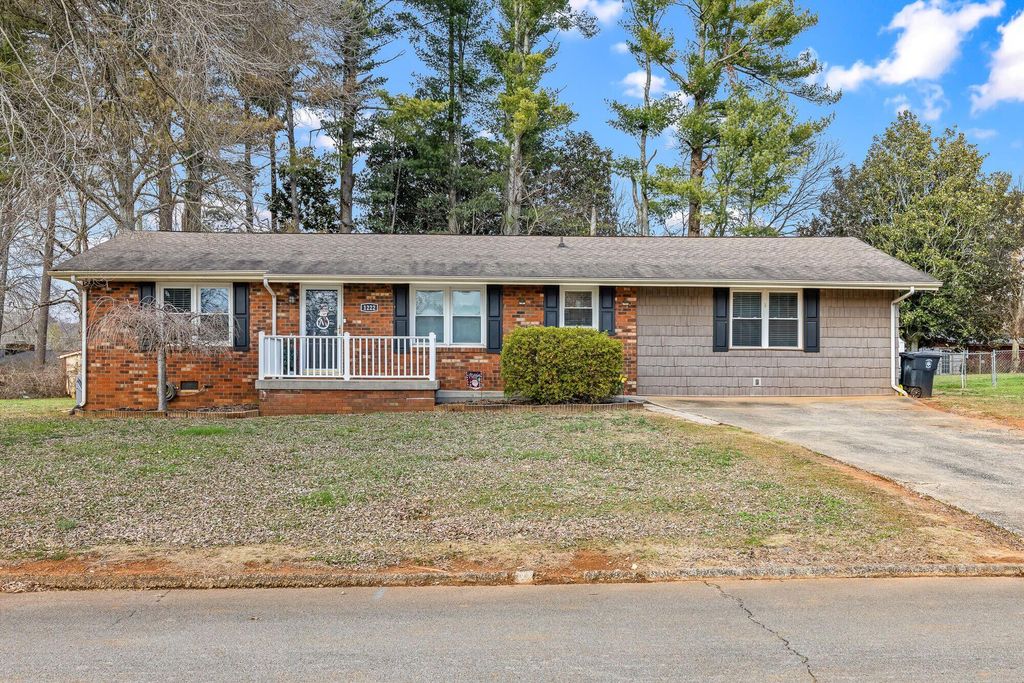 1222 Miami Street, Athens, TN 37303