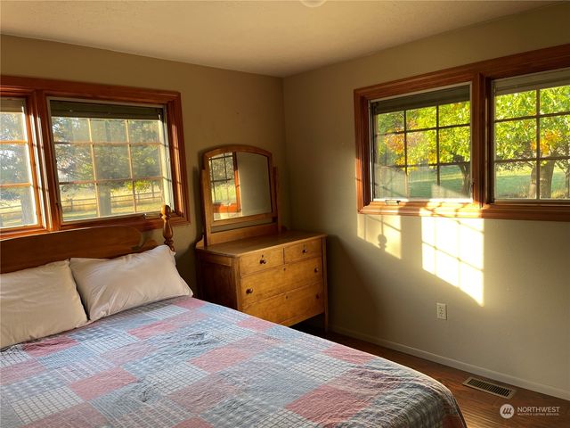 103 Wolf Fork Road, Dayton, WA 99328