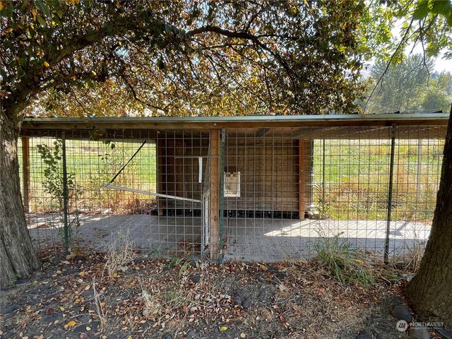 103 Wolf Fork Road, Dayton, WA 99328