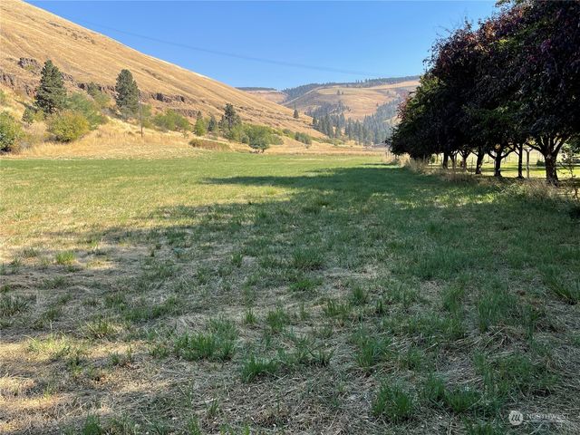 103 Wolf Fork Road, Dayton, WA 99328