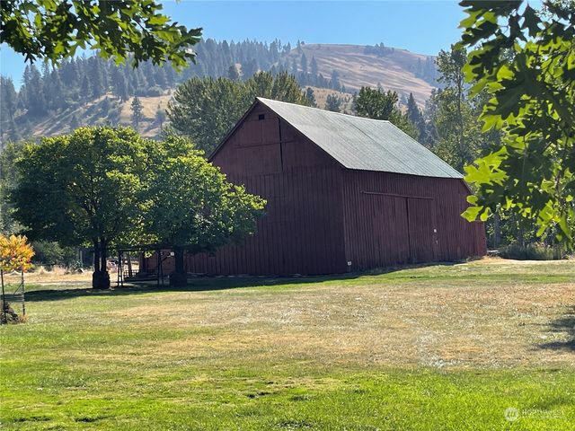 103 Wolf Fork Road, Dayton, WA 99328