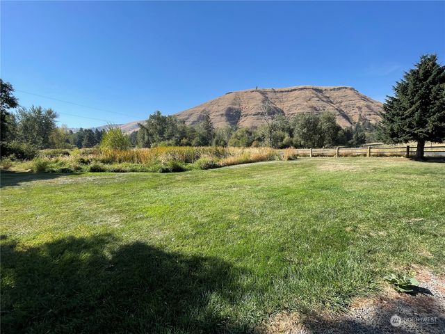 103 Wolf Fork Road, Dayton, WA 99328