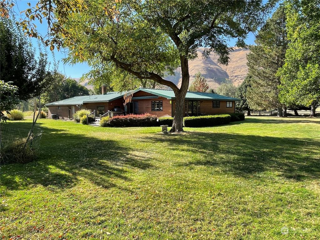 103 Wolf Fork Road, Dayton, WA 99328