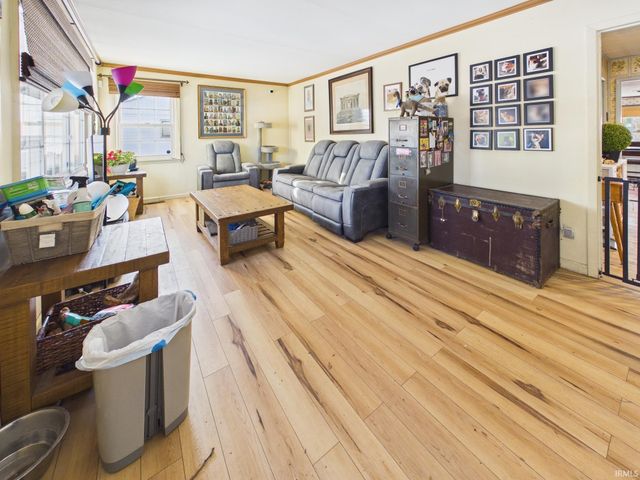 201 N Greenbriar Road, Muncie, IN 47304