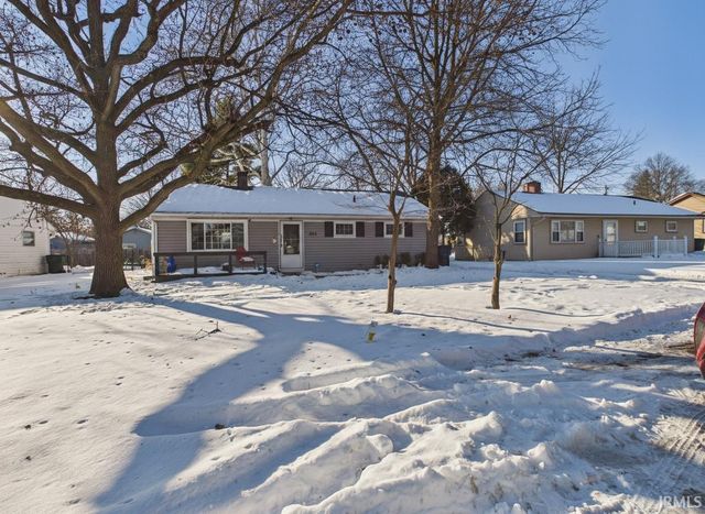 201 N Greenbriar Road, Muncie, IN 47304