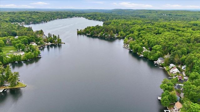 27 North Shore Road, Windham, NH 03087