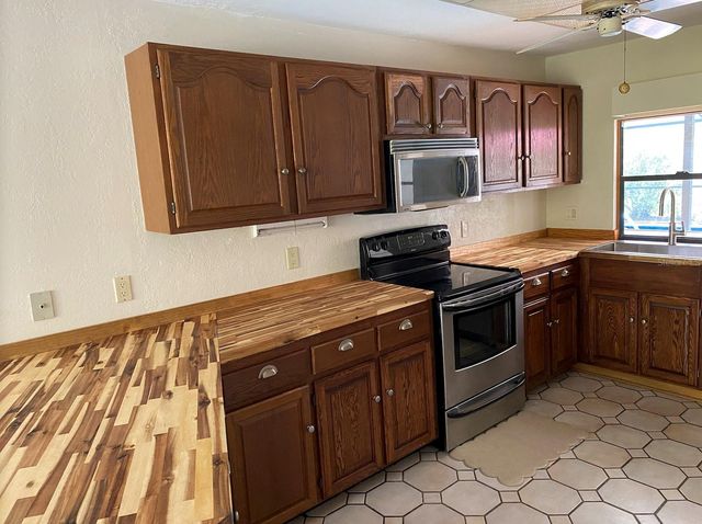 9191 GEWANT BOULEVARD, Punta Gorda, FL 33982