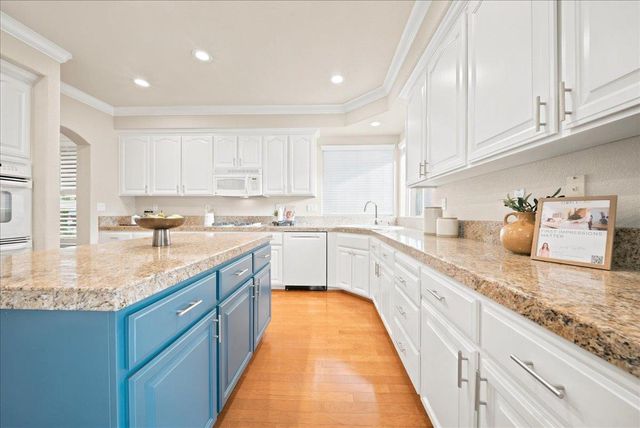 9269 Moondancer Cir, Roseville, CA 95747