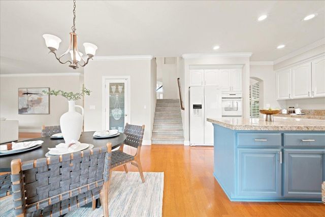 9269 Moondancer Cir, Roseville, CA 95747