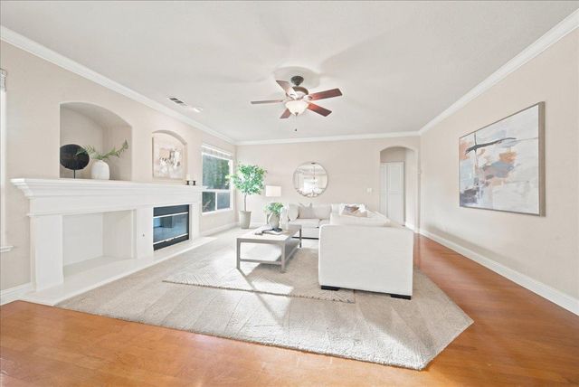 9269 Moondancer Cir, Roseville, CA 95747