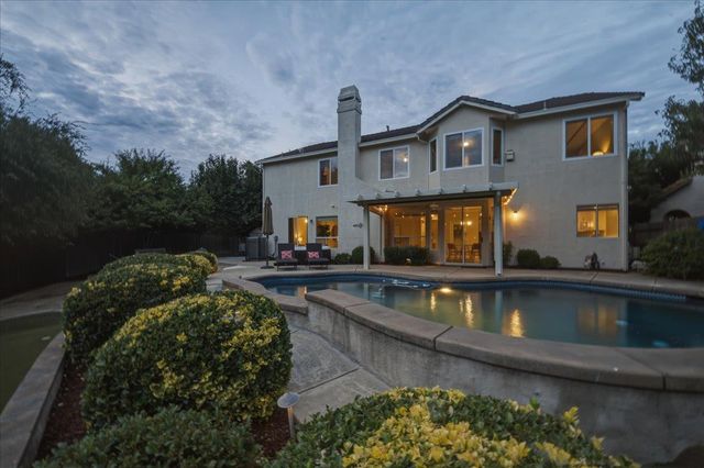 9269 Moondancer Cir, Roseville, CA 95747