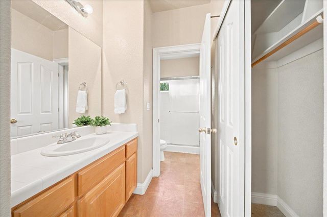 9269 Moondancer Cir, Roseville, CA 95747