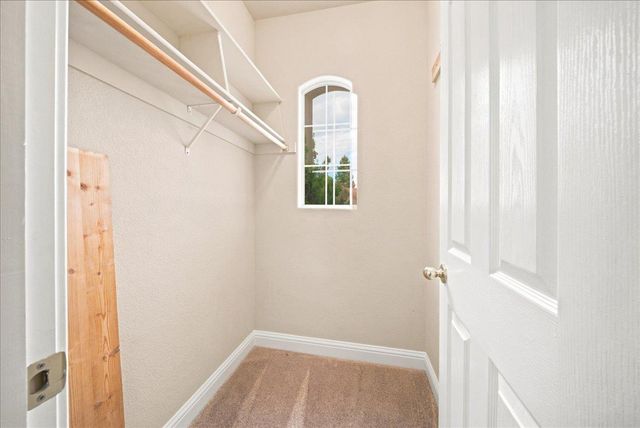 9269 Moondancer Cir, Roseville, CA 95747