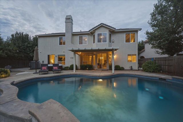 9269 Moondancer Cir, Roseville, CA 95747