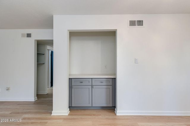 4950 N Miller Road 116, Scottsdale, AZ 85251