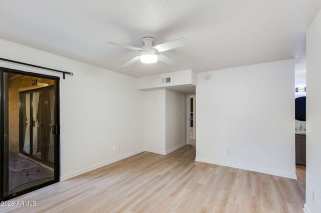 4950 N Miller Road 116, Scottsdale, AZ 85251