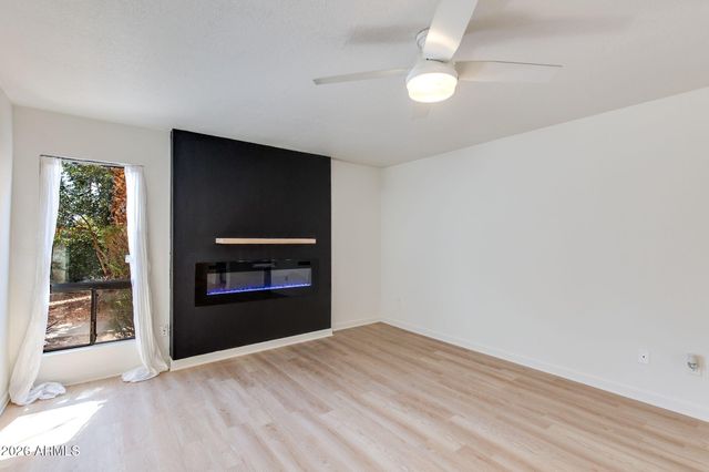 4950 N Miller Road 116, Scottsdale, AZ 85251