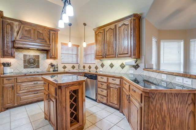 349 Sandpiper Drive, Weatherford, TX 76088