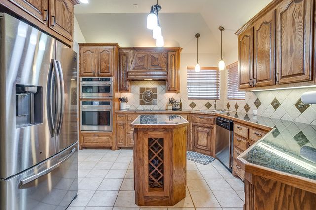 349 Sandpiper Drive, Weatherford, TX 76088