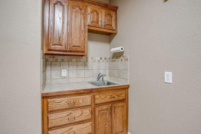 349 Sandpiper Drive, Weatherford, TX 76088