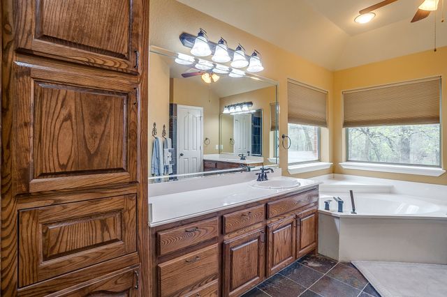 349 Sandpiper Drive, Weatherford, TX 76088