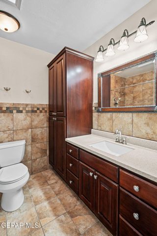 10817 TONY JACKLIN Drive, El Paso, TX 79935