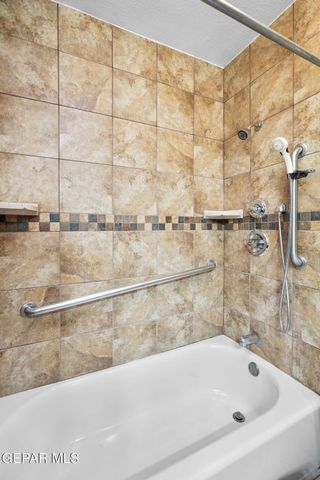 10817 TONY JACKLIN Drive, El Paso, TX 79935