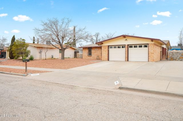 10817 TONY JACKLIN Drive, El Paso, TX 79935