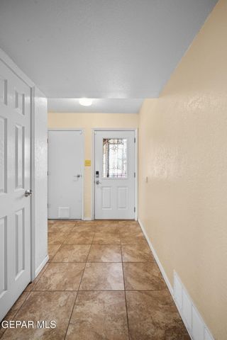 10817 TONY JACKLIN Drive, El Paso, TX 79935