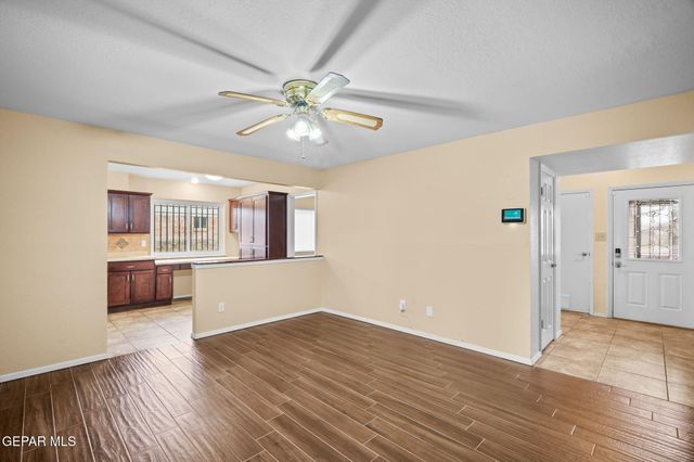 10817 TONY JACKLIN Drive, El Paso, TX 79935