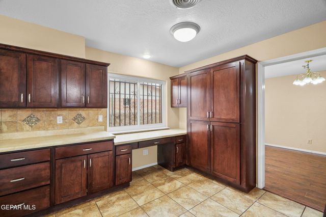 10817 TONY JACKLIN Drive, El Paso, TX 79935