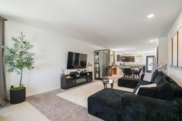 530 Paradise Valley Road, Reno, NV 89506