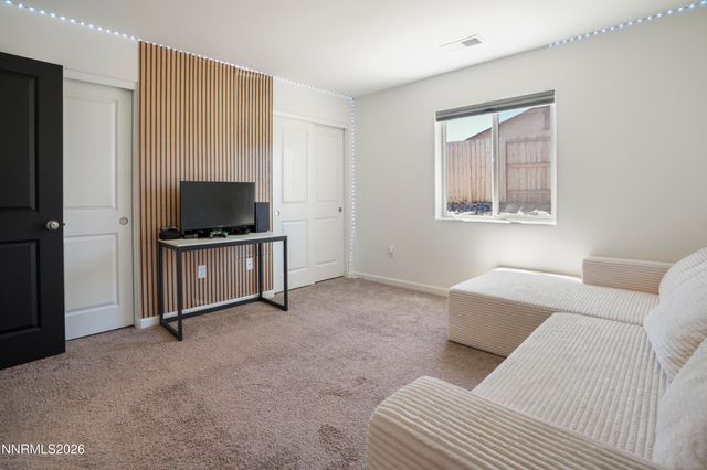 530 Paradise Valley Road, Reno, NV 89506
