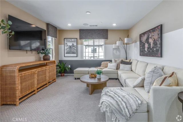 8654 Majesty Lane, Jurupa Valley, CA 92509