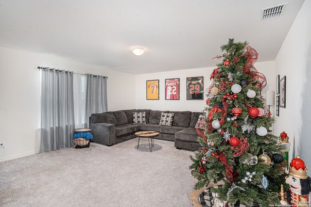 4646 Nightstar, Von Ormy, TX 78073