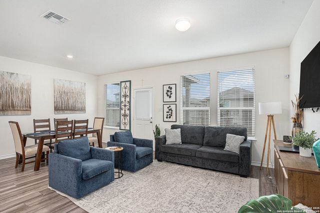 4646 Nightstar, Von Ormy, TX 78073