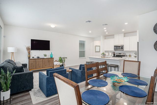 4646 Nightstar, Von Ormy, TX 78073