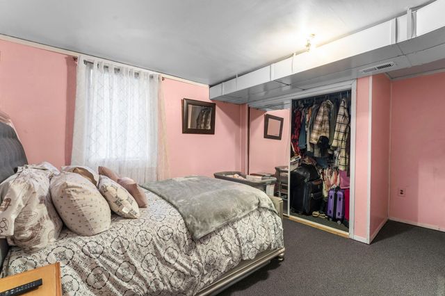 2130 Douglas Drive N, Golden Valley, MN 55422