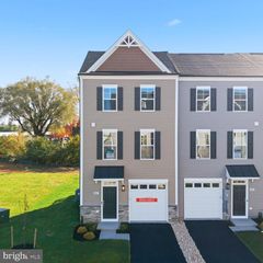 201 MONTEITH DR, Winchester, VA 22601