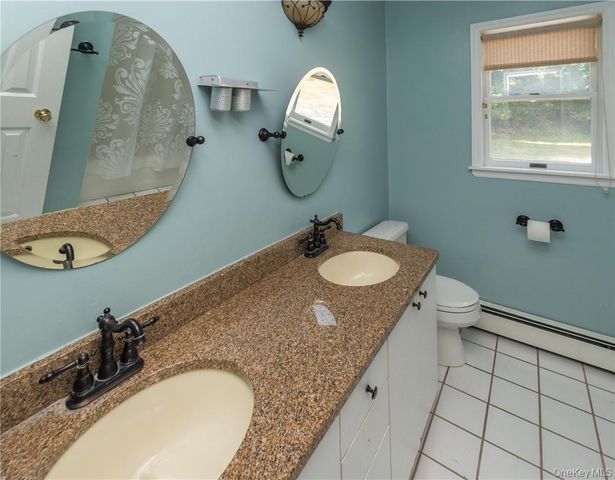 11 Peterson Road, Monroe, NY 10950