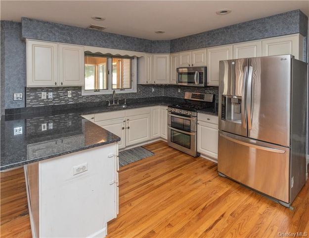 11 Peterson Road, Monroe, NY 10950