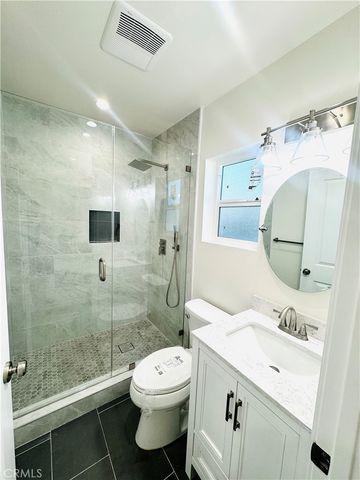 9318 Encino Ave, Northridge, CA 91325