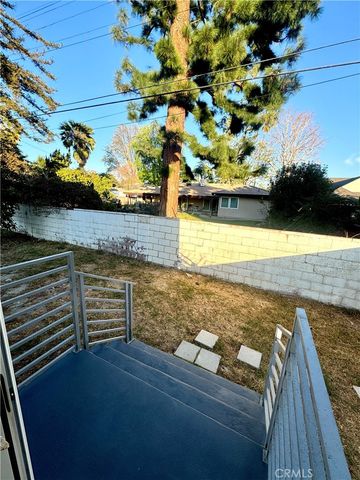 9318 Encino Ave, Northridge, CA 91325
