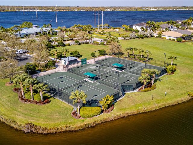 1022 OVERLOOK COURT, Bradenton, FL 34208