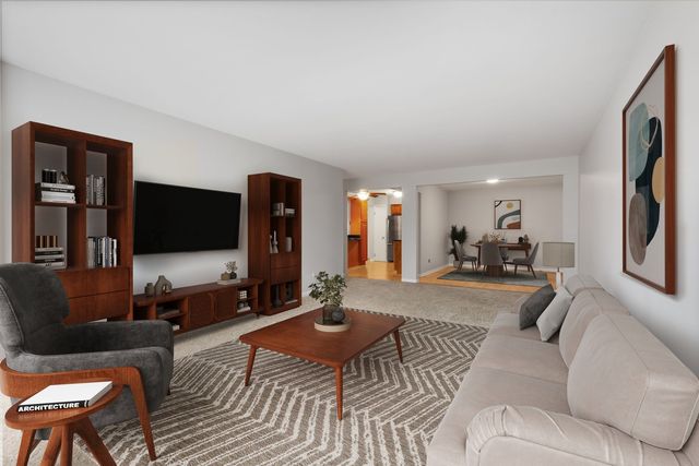 2033 Sherman Avenue 306, Evanston, IL 60201